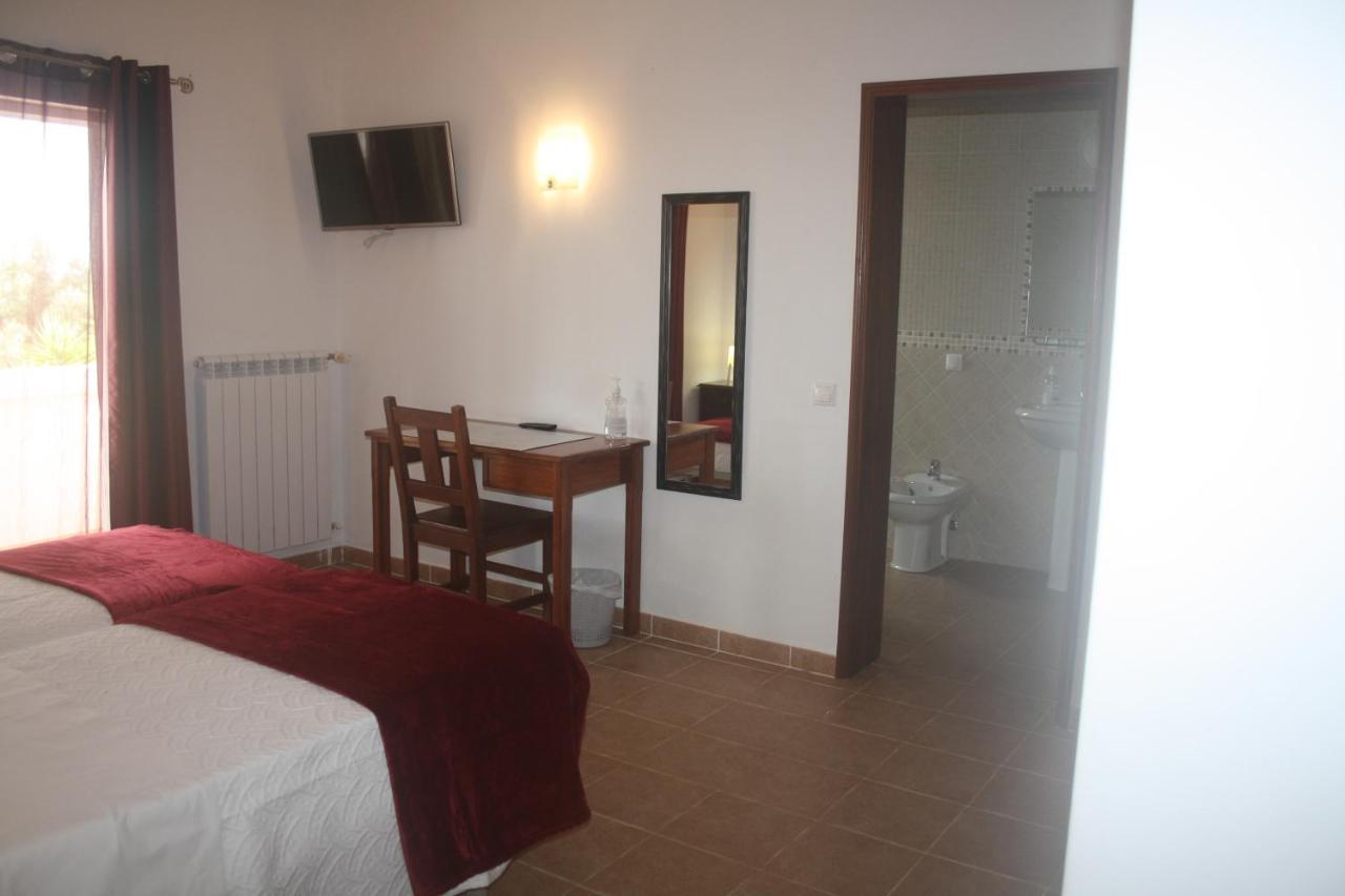 Rustic Villa Guesthouse Santa Barbara de Nexe Exterior photo