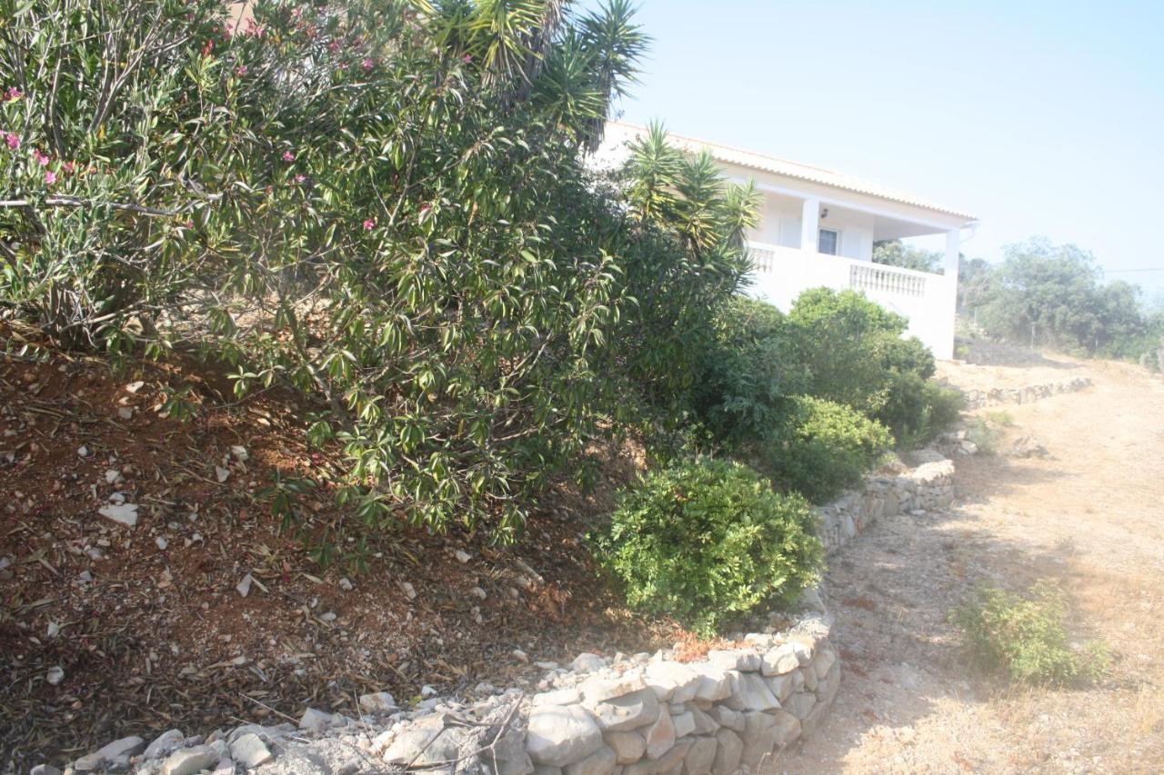 Rustic Villa Guesthouse Santa Barbara de Nexe Exterior photo