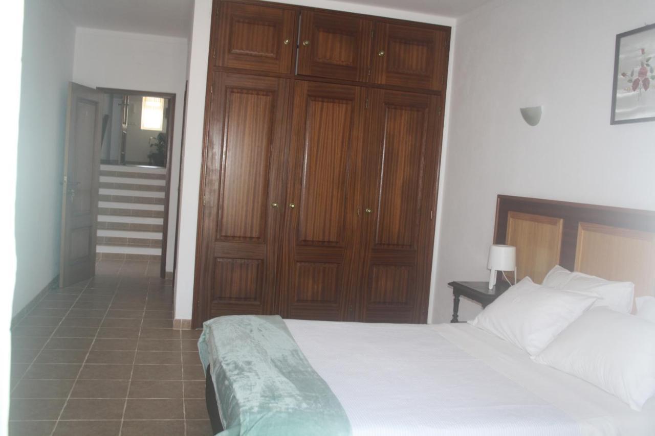 Rustic Villa Guesthouse Santa Barbara de Nexe Exterior photo